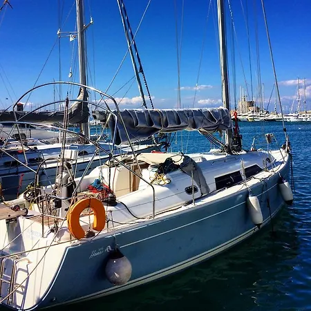 Sailing Yacht Armida Rhodes Ботель